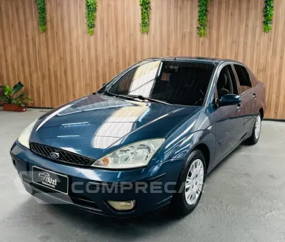 FORD FOCUS 1.6 GL Sedan 8V 4 portas