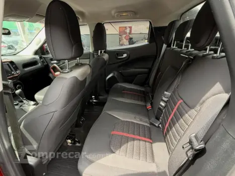 TORO 2.0 16V Turbo Freedom 4WD