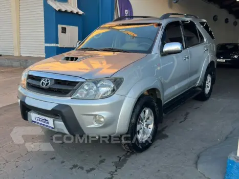 HILUX SW4 - 3.0 SRV 4X4 16V TURBO INTERCOOLER 4P AUTOMÁTICO