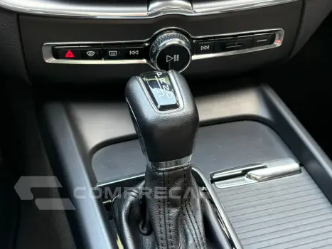 XC60 2.0 T5 Momentum AWD Geartronic