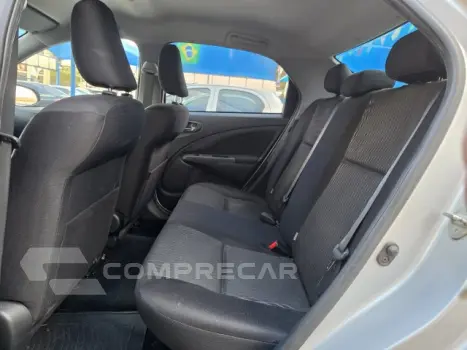 ETIOS SEDAN - 1.5 XS SEDAN 16V 4P AUTOMÁTICO