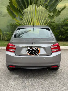 CITY 1.5 LX Sedan 16V