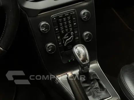 V40 - 2.0 T4 DYNAMIC TURBO 4P AUTOMÁTICO