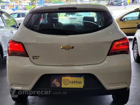 ONIX HATCH ADVANTAGE 1.4 8V Flex 5p Aut.