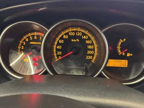 Livina 1.8 Sl 16V Flex 4P Automático