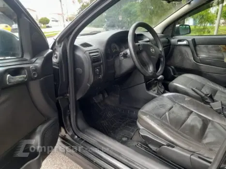 ASTRA SEDAN - 2.0 MPFI ADVANTAGE SEDAN 8V 4P AUTOMÁTICO