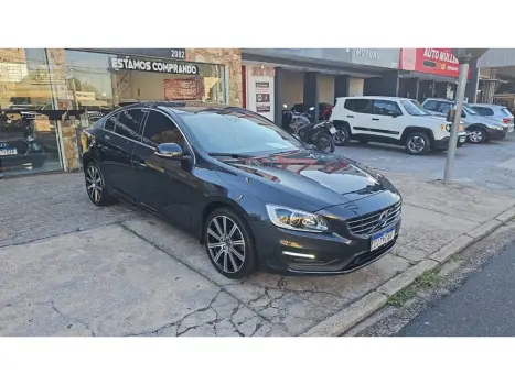 S60 2.0 T4 MOMENTUM GASOLINA 4P AUTOMÁTICO