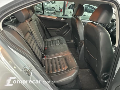 JETTA 2.0 TSI HIGHLINE 200CV GASOLINA 4P TIPTRONIC