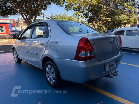 ETIOS 1.5 XS SEDAN 16V FLEX 4P MANUAL
