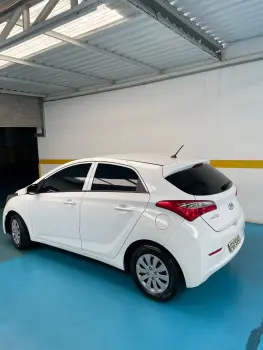 Hyundai HB20 1.0 12V Comfort Plus 4 portas
