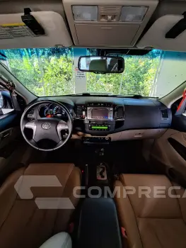 HILUX 3.0 SRV 4X4 CD 7 Lugares 16V Turbo Intercooler