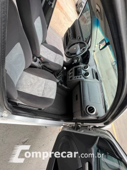 FIESTA 1.6 Rocam SE Sedan 8V