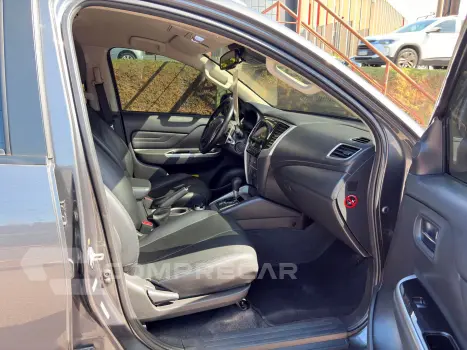 L200 Triton 2.4 16V Turbo Diesel Sport Hpe-S Cd 4P 4X4 Autom