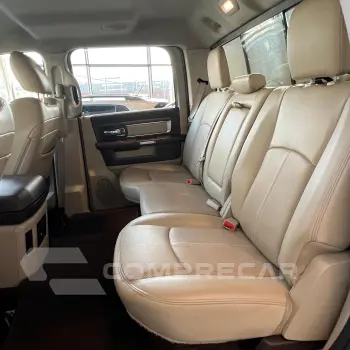 2500 6.7 I6 Turbo Laramie CD 4X4