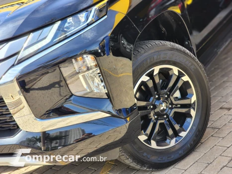 L200 TRITON 2.4 16V Turbo Sport HPE CD 4X4