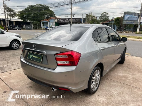 CITY 1.5 LX Sedan 16V