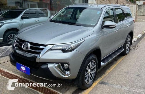 Toyota HILUX SWSRXA4FD 4 portas
