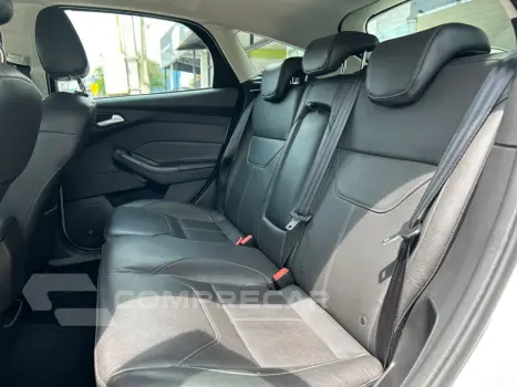 FOCUS 2.0 TITANIUM FASTBACK 16V FLEX 4P POWERSHIFT