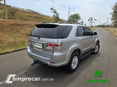 HILUX SW4 2.7 SR 4X2 16V