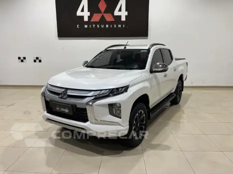 Mitsubishi L200 TRITON 2.4 16V Turbo Sport HPE CD 4X4 4 portas