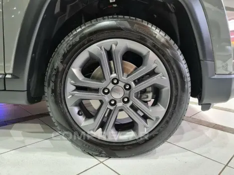 COMPASS LONG. T270 1.3 TB 4X2 FLEX AUT.