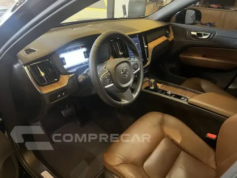 XC60 2.0 16V 4P T8 RECHARGE HÍBRIDO PLUS AWD TURBO GEARTRONI