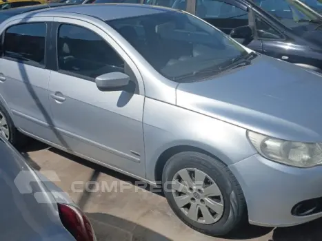 Volkswagen VOYAGE - 1.0 MI 8V 4P MANUAL 4 portas