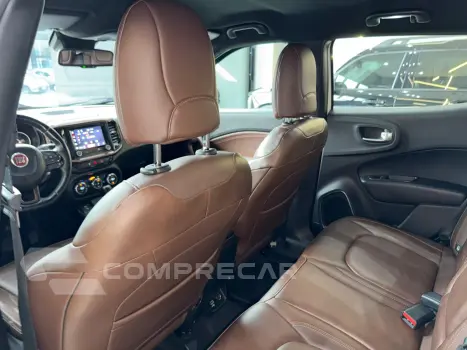 TORO 2.0 16V Turbo Ranch 4WD AT9