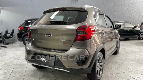 Ka 1.0 FREESTYLE 12V Flex 5p Mec.