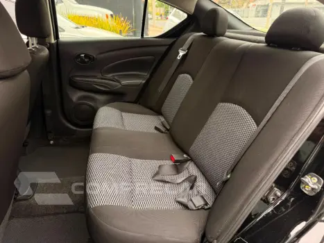 VERSA 1.0 12V FlexStart 4p Mec.