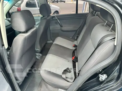 POLO SEDAN 1.6 8V