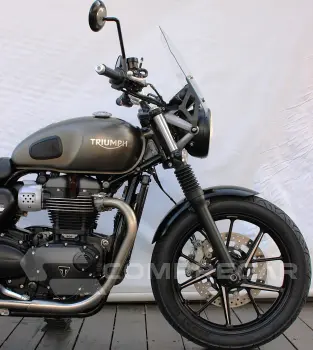 TRIUMPH STREET TWIN