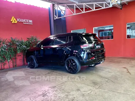COMPASS 2.0 HURRICANE 4 TURBO GASOLINA BLACKHAWK AT9