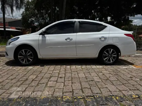 VERSA SL 1.6 16V FlexStart 4p Aut.