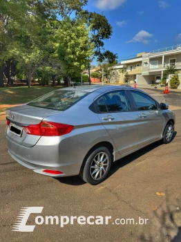 CITY 1.5 DX Sedan 16V