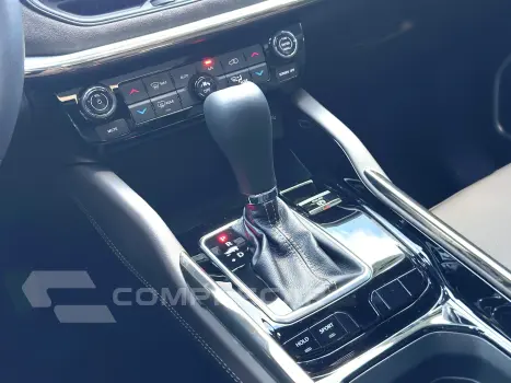 COMMANDER 1.3 T270 TURBO FLEX OVERLAND AT6