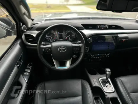 HILUX 2.8 D-4D TURBO DIESEL CD SRX 4X4 AUTOMÁTICO
