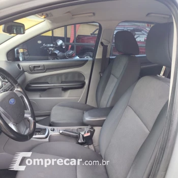 Focus Sedan 2.0 16V/2.0 16V Flex 4p