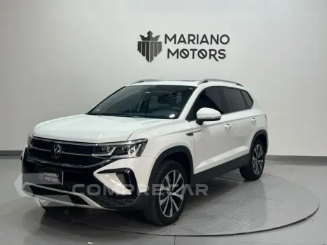 Volkswagen TAOS 1.4 250 TSI TOTAL FLEX HIGHLINE AUTOMÁTICO 4 portas