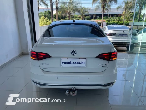Virtus 1.0 4P 200 TSI FLEX HIGHLINE AUTOMÁTICO