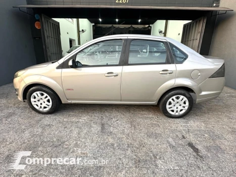 FIESTA 1.6 MPI Class Sedan 8V