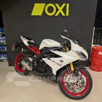 DAYTONA 675R