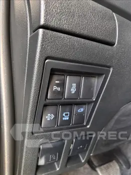 HILUX SW4 2.8 D-4D TURBO DIESEL SRX 7L 4X4 AUTOMÁ