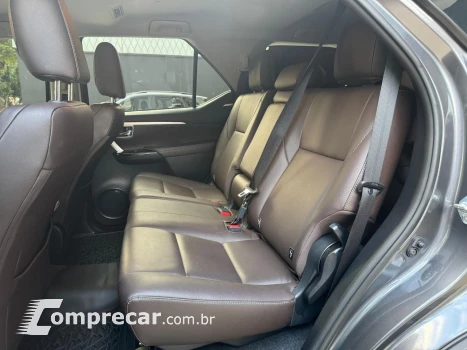 Hilux SW4 SRV 4x2 2.7 Flex 16V Aut.
