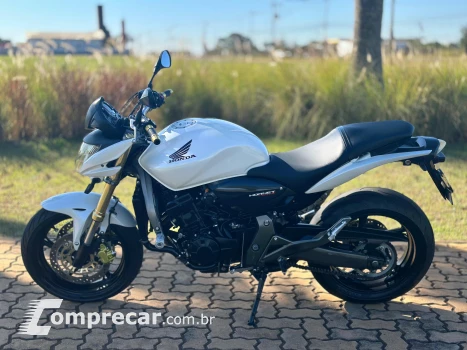 CB 600F HORNET