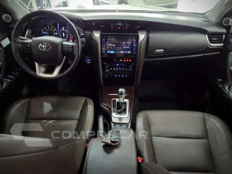 HILUX SW4 2.8 SRX 4X4 7 LUGARES 16V TURBO INTERCOOLER DIESEL