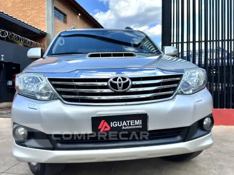 HILUX SW4 3.0 SRV 4X4 16V TURBO INTERCOOLER DIESEL 4P AUTOMÁ