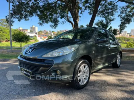 PEUGEOT 207 - 1.4 XR 8V 4P MANUAL 4 portas