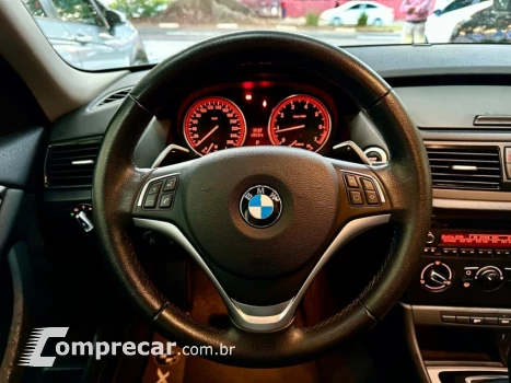 BMW X1 2.0 16V Turbo Activeflex Sdrive20i 4 portas