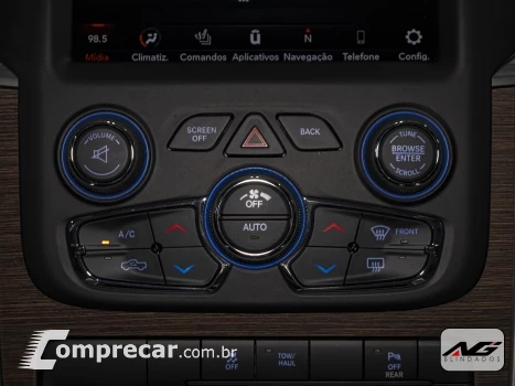 CLASSIC 5.7 V8 Laramie Night Edition CD 4X4